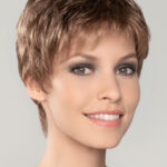 Cori Petite Deluxe klein Perücke